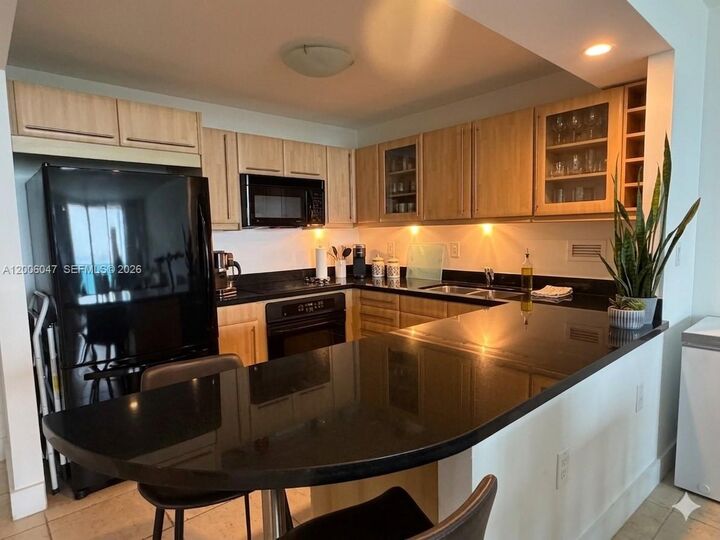 Property Photo:  2301 Collins Ave 840  FL 33139 