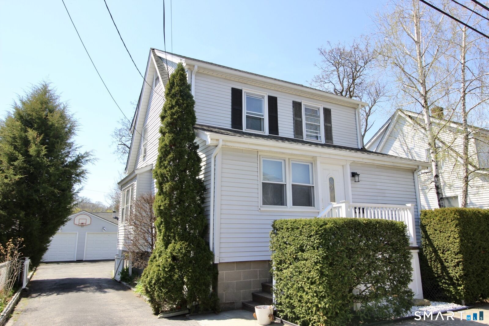 Property Photo:  25 Center Terrace  CT 06906 
