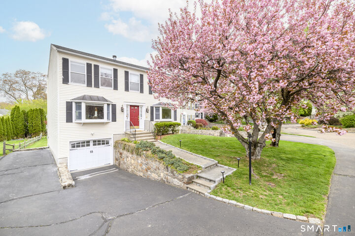 Property Photo:  5 Lacey Lane  CT 06854 