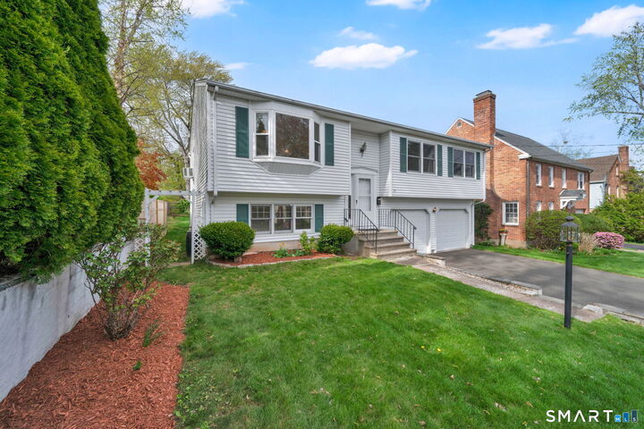 Property Photo:  20 Lowell Road  CT 06119 