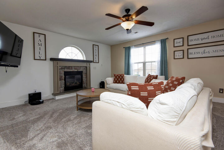 Property Photo: 1008 Aaron Avenue MO 65708