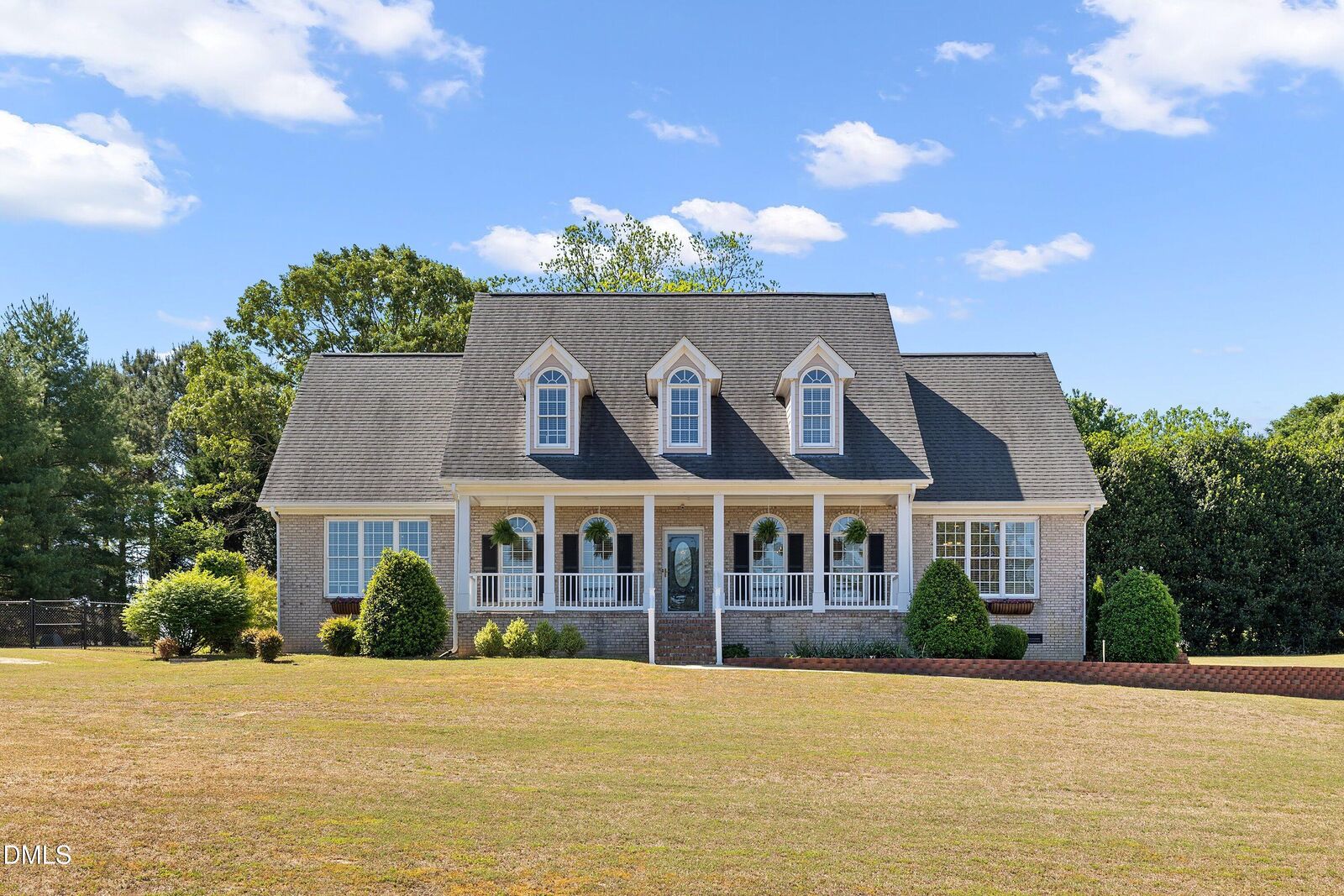 Property Photo:  124 Highland Drive  NC 27501 