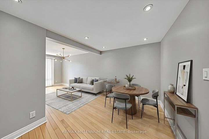 Property Photo:  10 Grandravine Drive 5  ON M3J 1B1 