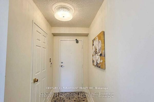Property Photo:  3605 Kariya Drive 2104  ON L5B 3J4 