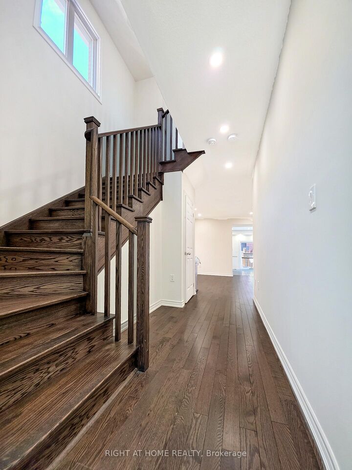 Property Photo: 219 Fleetwood Drive ON L1K 3E7