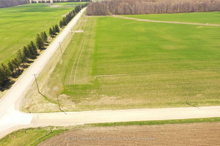 Property Photo:  23127 Valleyview Road  ON N0M 2P0 