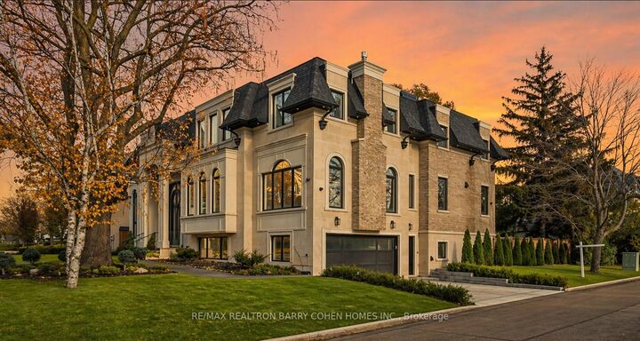 Property Photo: 81 Upper Canada Drive ON M2P 1S6