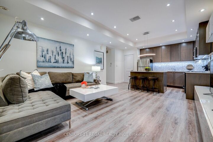 Photo de la propriété:  867 Wilson Avenue 5B  ON M3K 0A4 