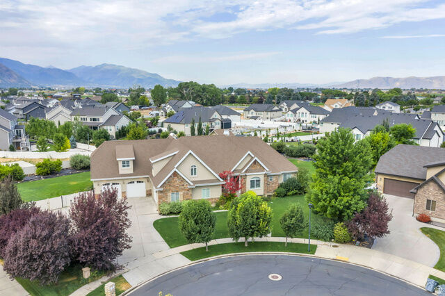 Property Photo: 1355 W 1000 S UT 84664