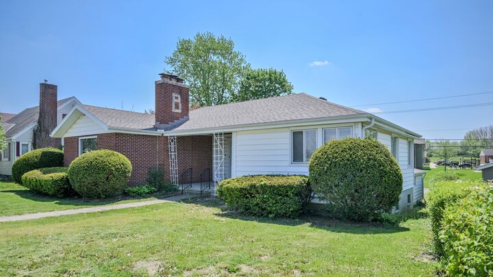 Property Photo:  421 E Main Street  OH 43072 