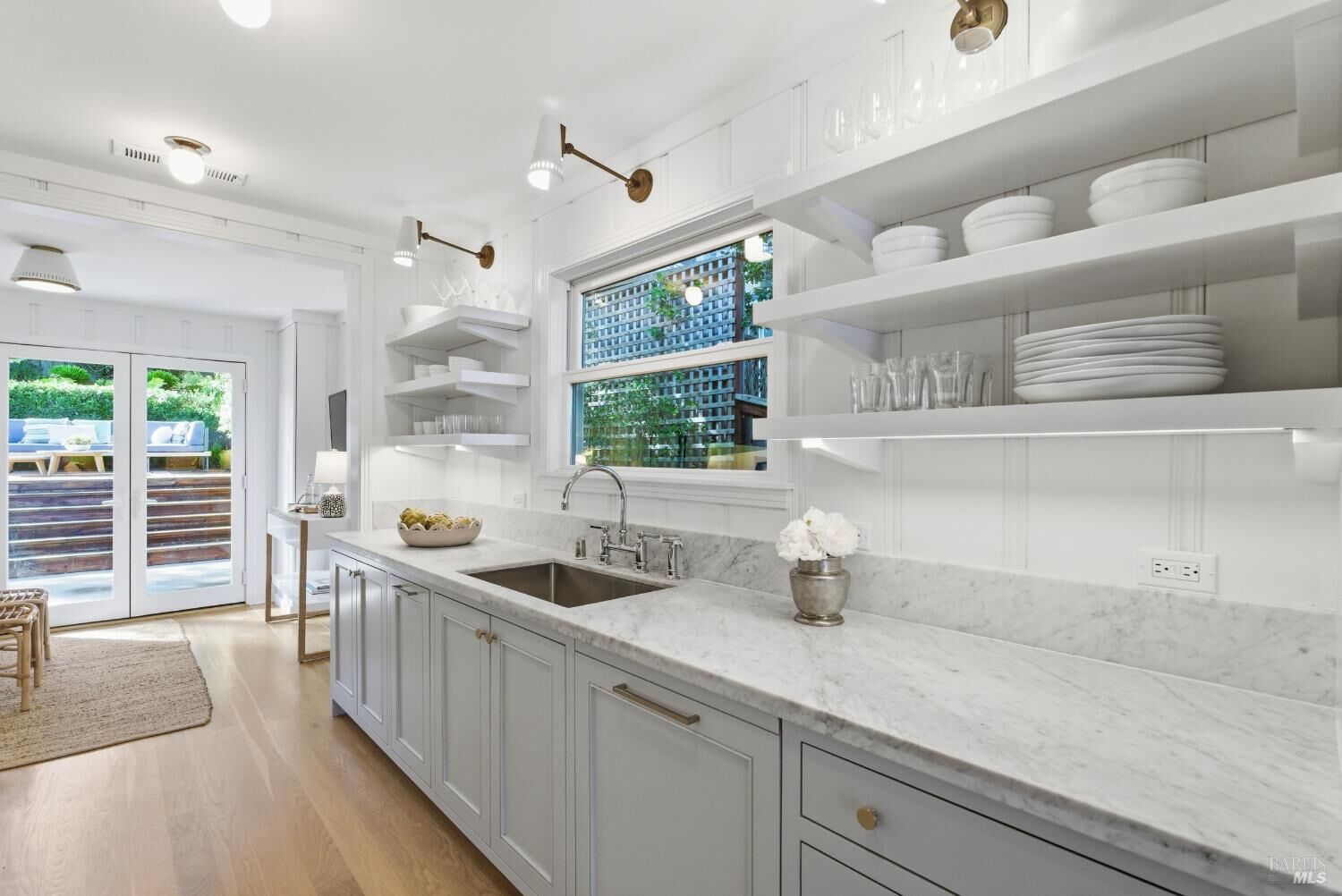 Property Photo:  7 Grove Avenue  CA 94925 