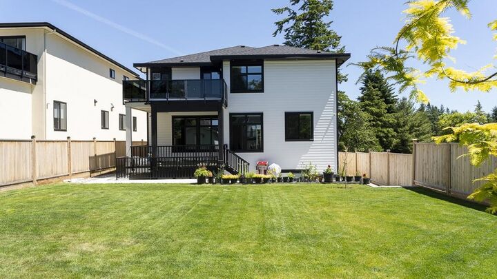 Property Photo: 937 160B Street BC V4A 9A7