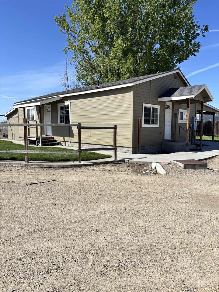 Property Photo:  1070 Dewitt  ID 83661 