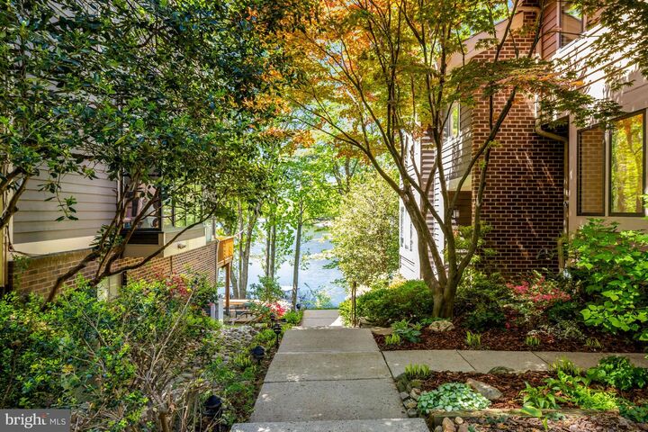 Property Photo:  11024 Thrush Ridge Road  VA 20191 