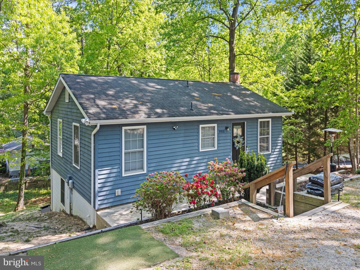 Property Photo: 11958 Hemlock Road MD 20657