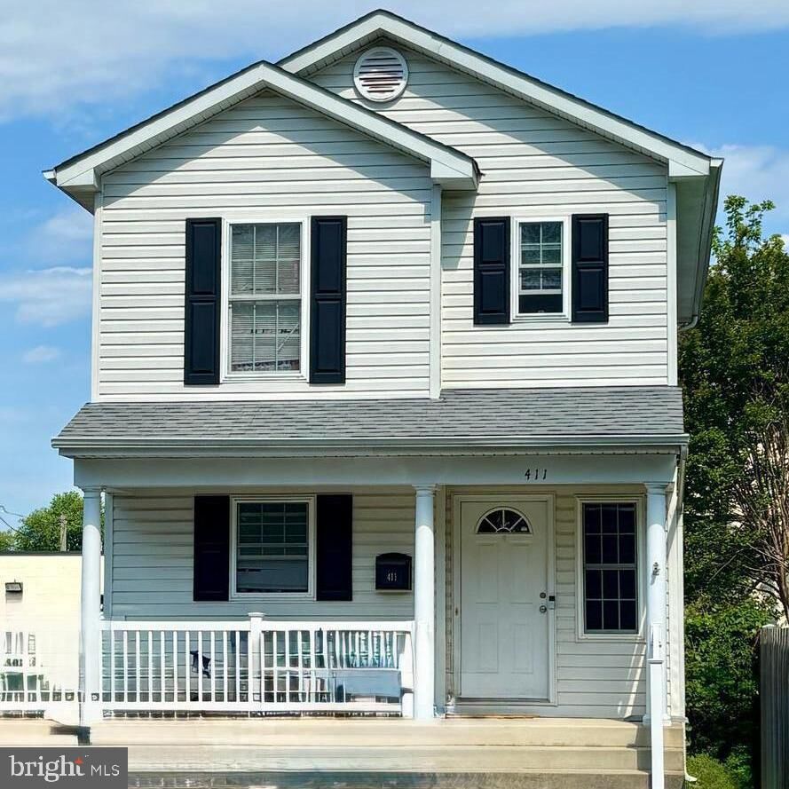 Property Photo:  411 Bridgewater Street  VA 22401 