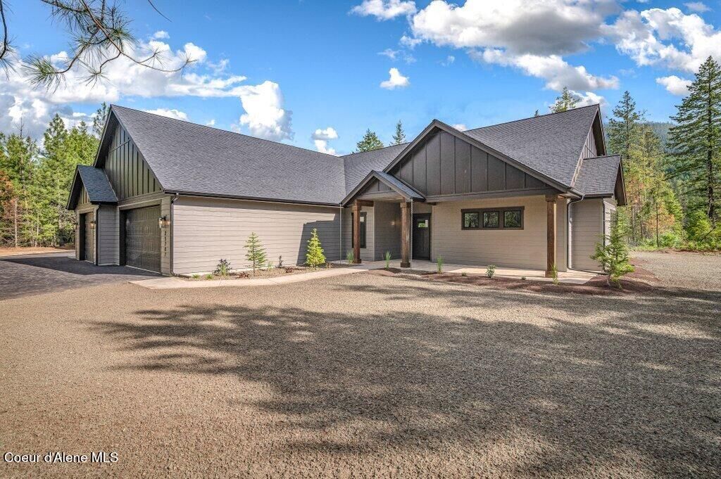 Property Photo: 25787 N Dickens Rd ID 83801