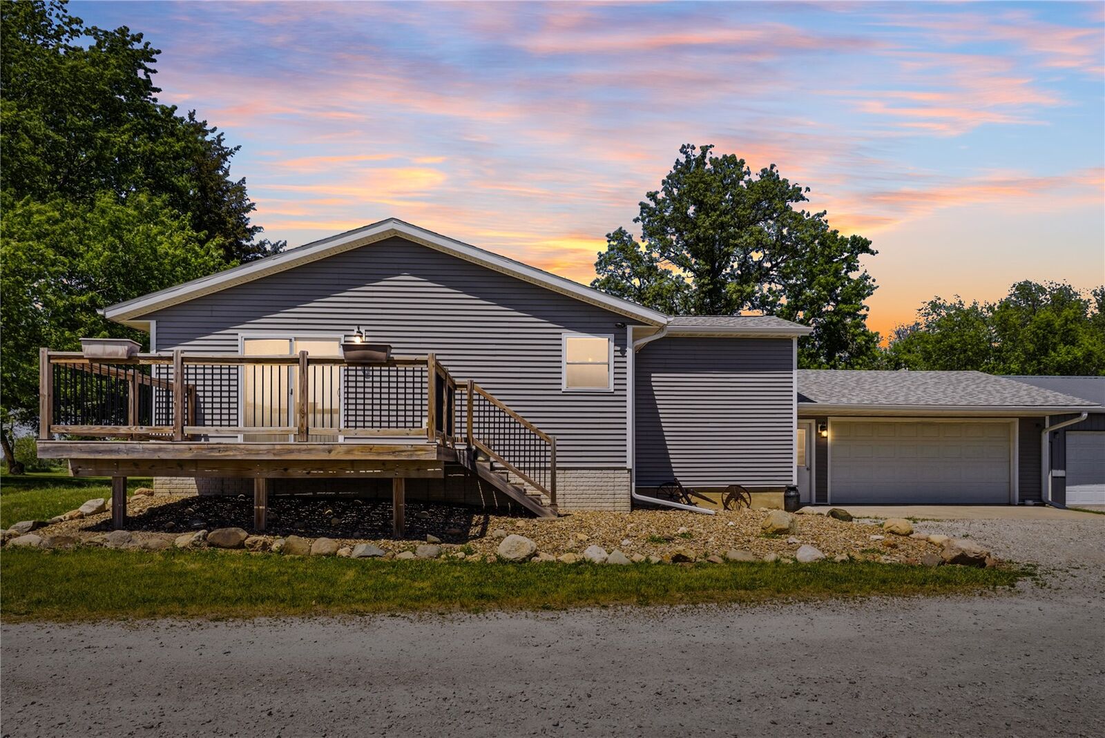 Property Photo:  7850 20th Avenue  IA 52209 