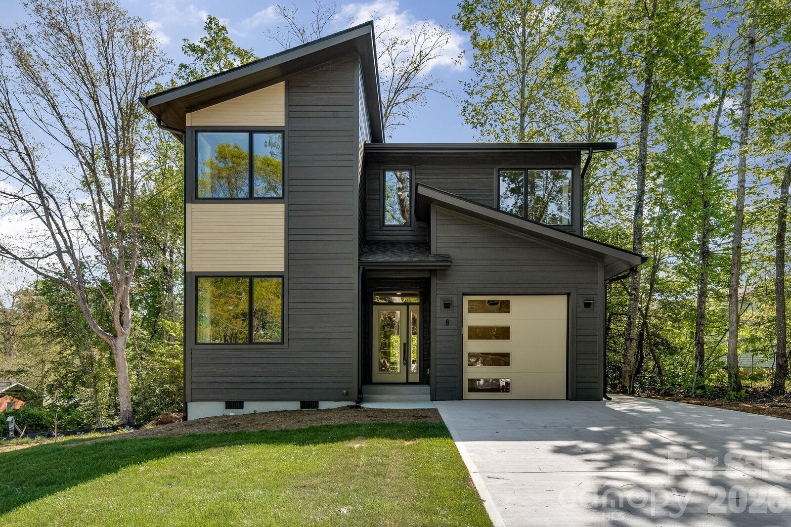 Property Photo:  8 Campbell Street  NC 28711 