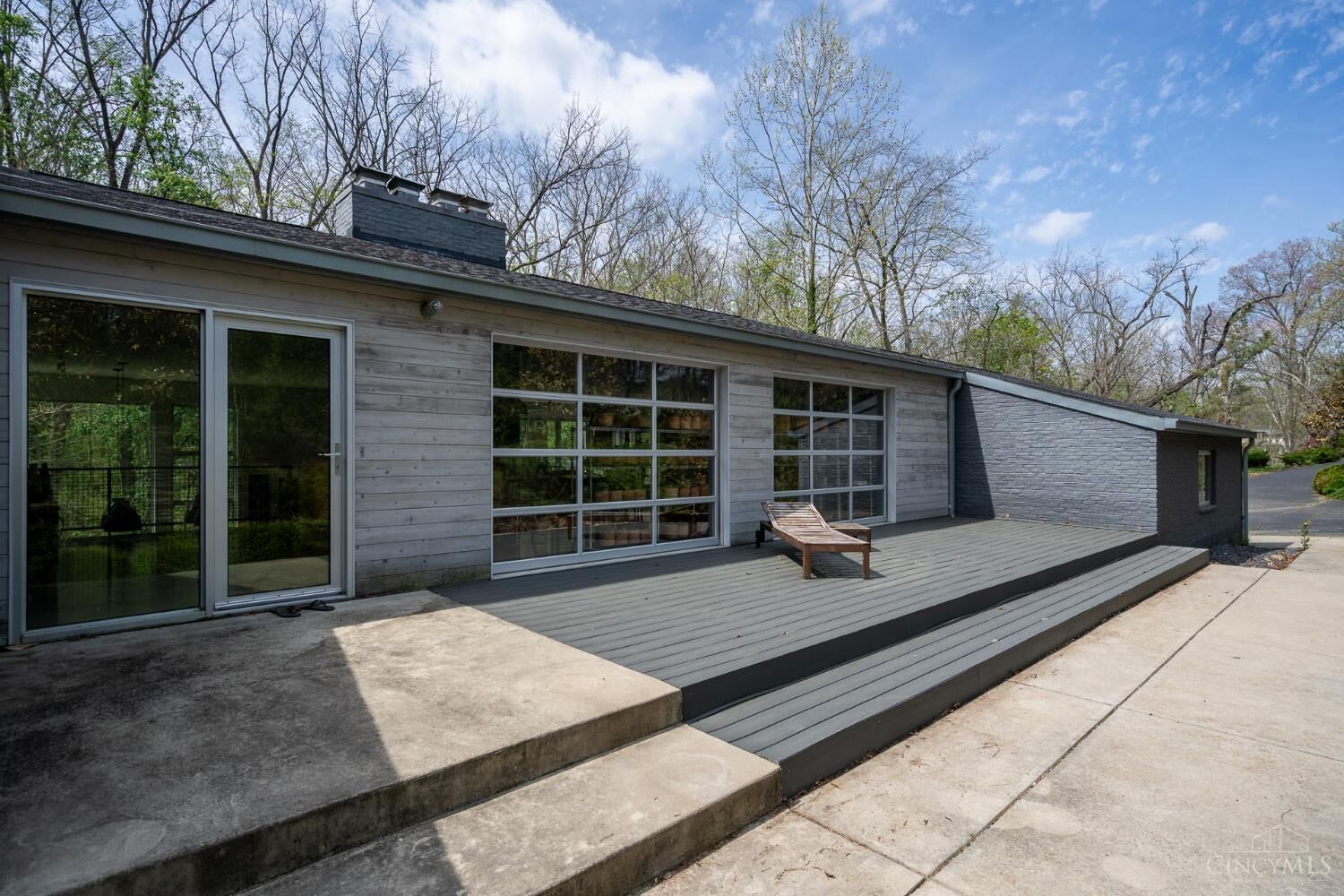 Property Photo:  8425 Kugler Mill Road  OH 45243 