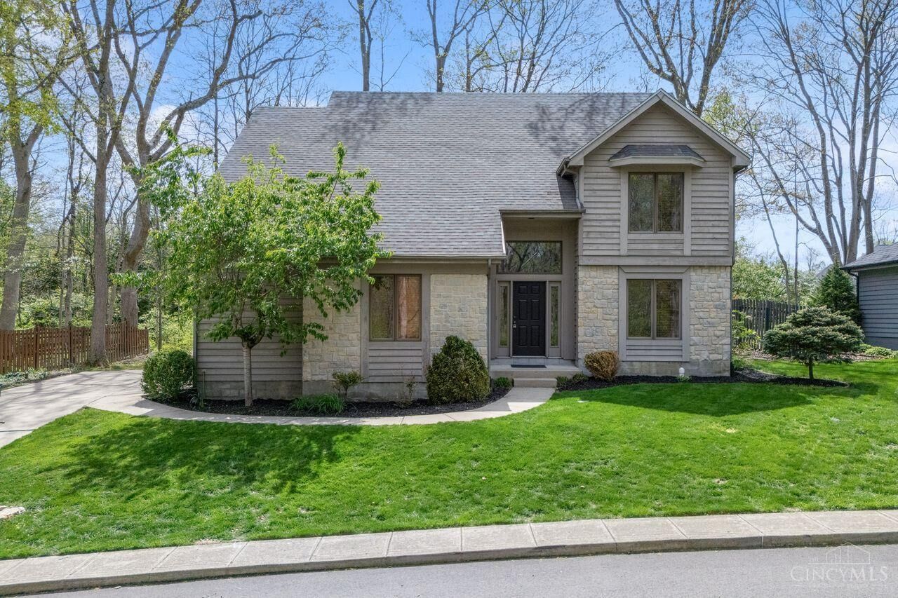 Property Photo:  923 Wind Forest Drive  OH 45066 