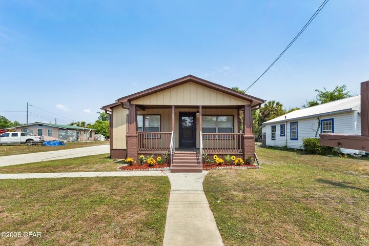 Property Photo:  523 E 8th Street  FL 32401 