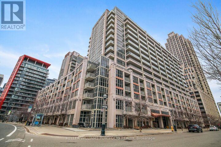 Property Photo:  35 Bastion Street 1120  ON M5V 0C2 