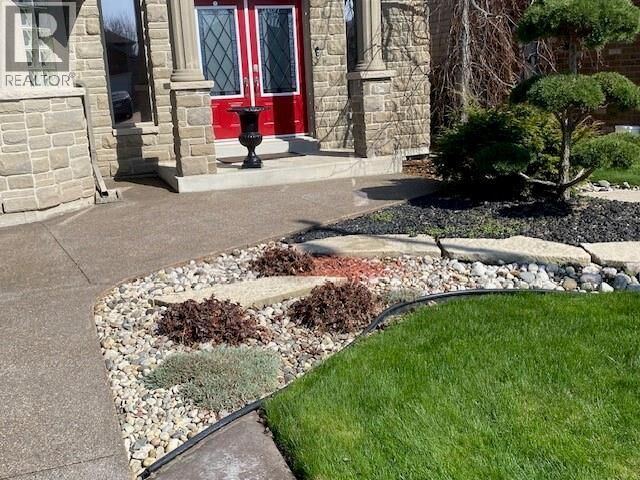 Property Photo: 420 Hadfield Crescent ON N7S 0A6