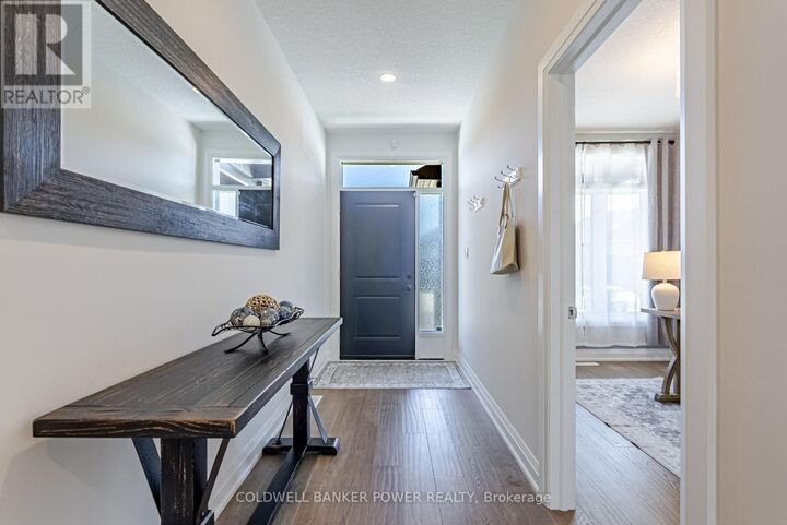 Photo de la propriété:  383 Daventry Way 64  ON N0L 1R0 