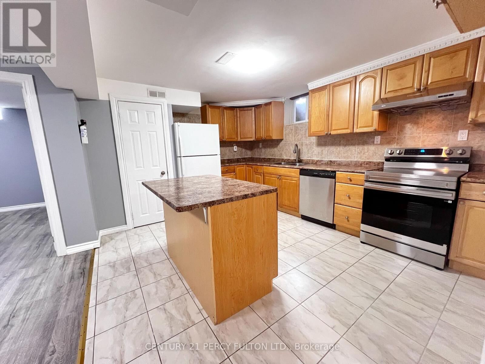 Property Photo: 98 Elson Street Bsmt ON L3S 2E4