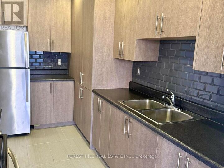 Property Photo: 35 Esterbrooke Avenue 209 ON M2J 2C6