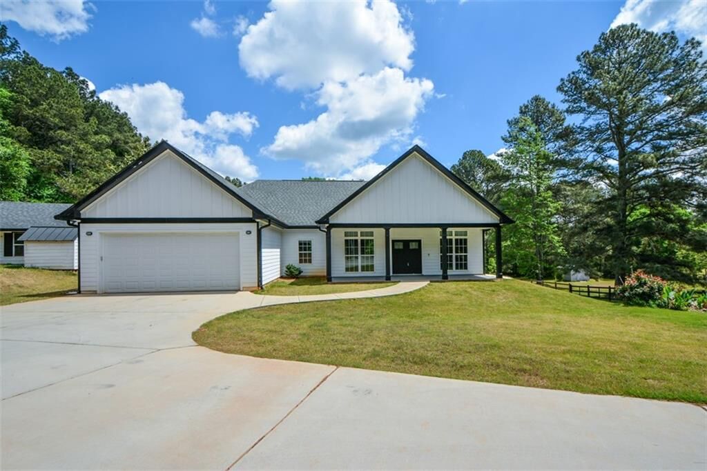 Property Photo:  413 Parks Mill Road  GA 30011 