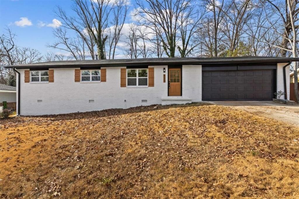 Property Photo:  520 Stonewood Drive  GA 30087 