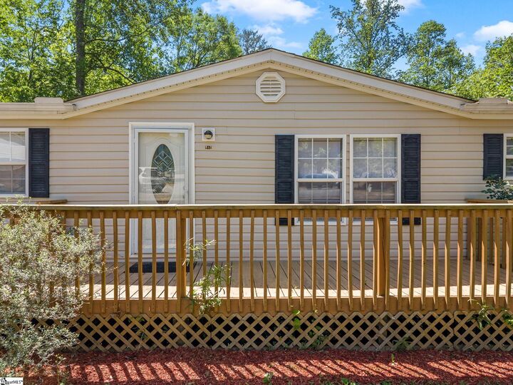 Property Photo:  242 Autumnvale Drive  SC 29349 