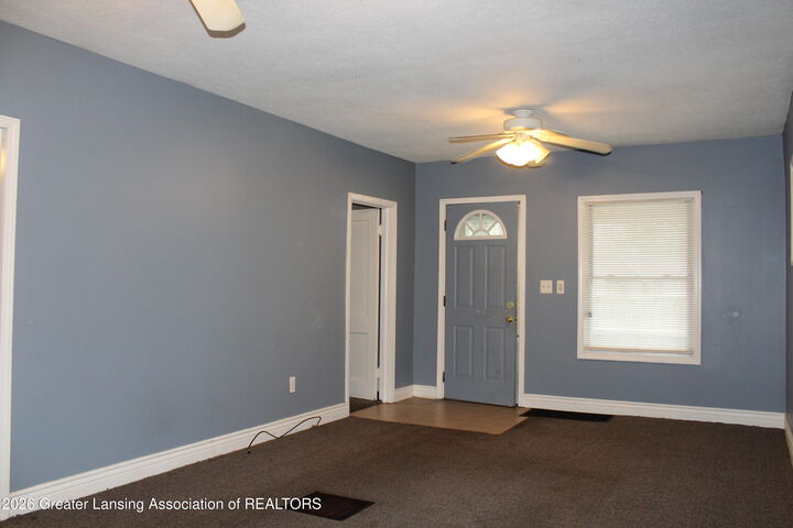 Property Photo:  2421 S Rundle Avenue  MI 48910 