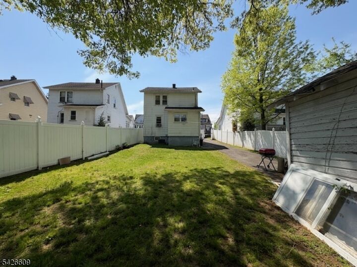 Property Photo:  382 Crawford Ter  NJ 07083 