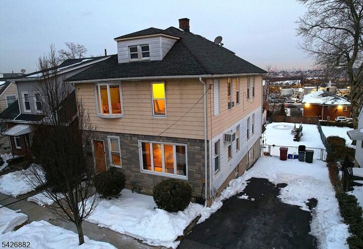 Property Photo:  84 Saint Marys Pl  NJ 07110 