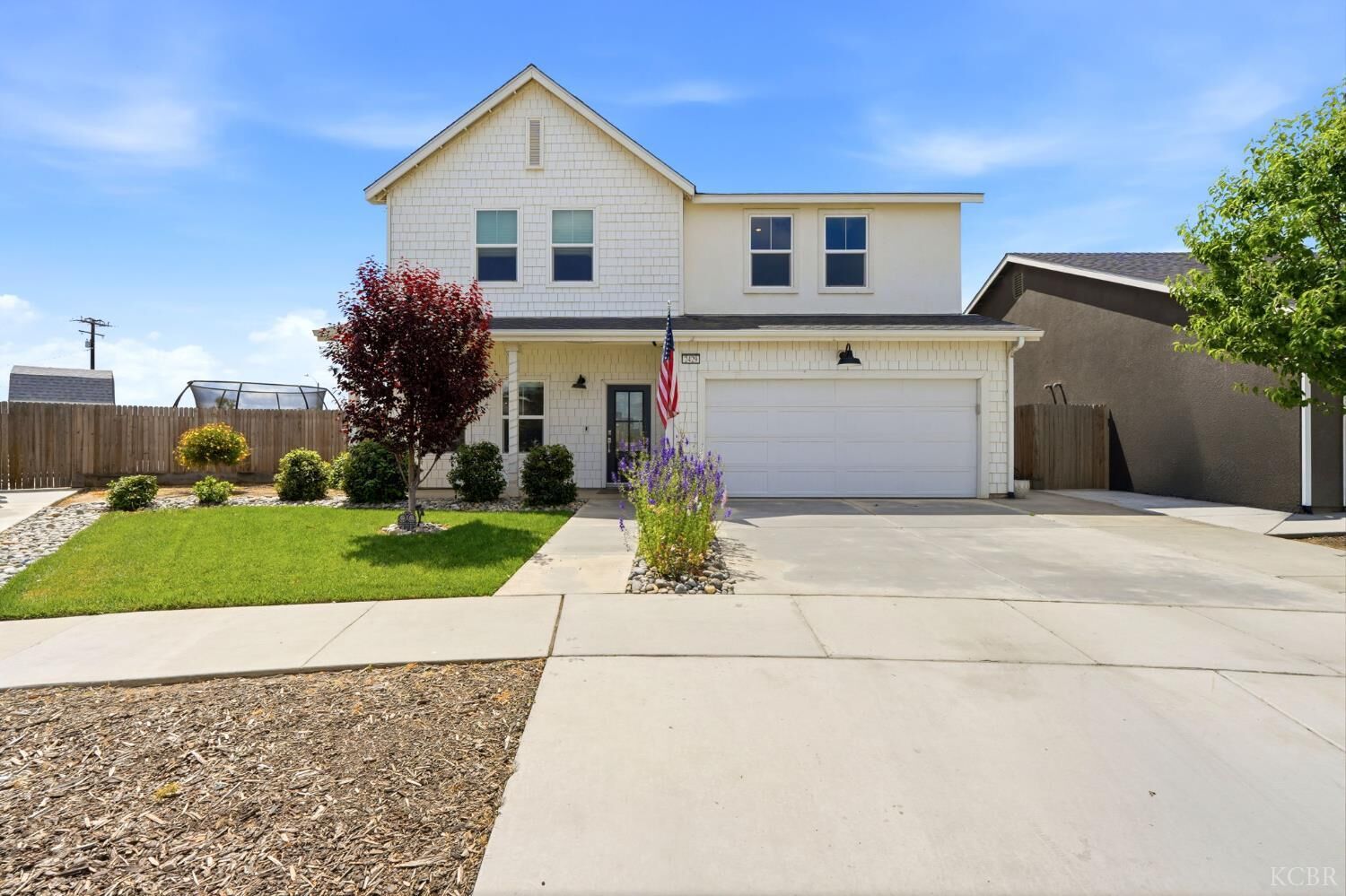Property Photo: 2429 W Claridge Way CA 93230