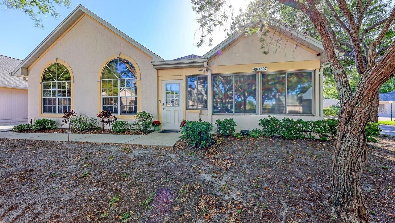 Property Photo:  4507 Whirlaway Drive A  FL 34233 