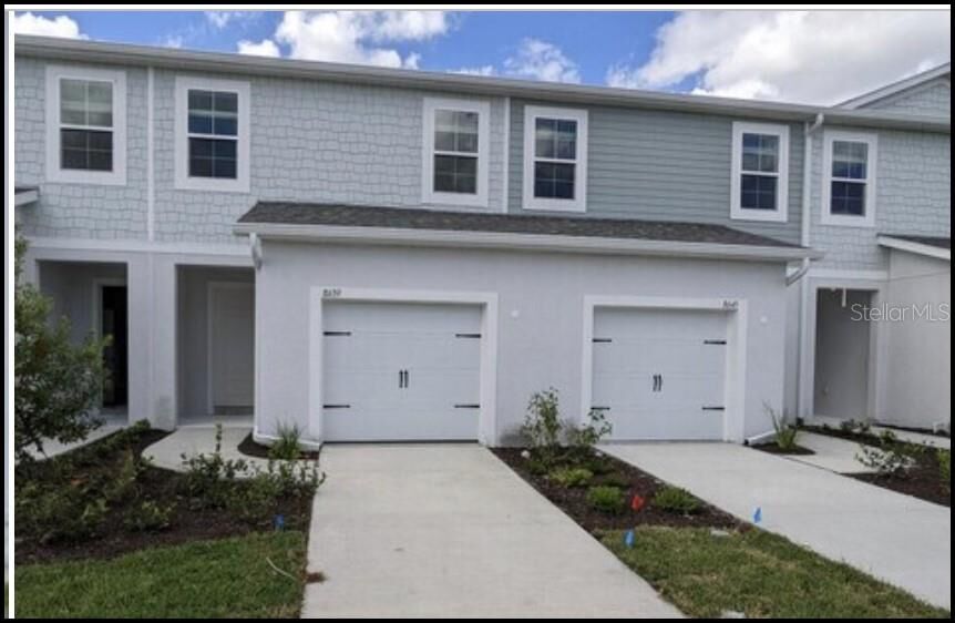 Property Photo:  8639 Canyon Creek Trail  FL 34219 