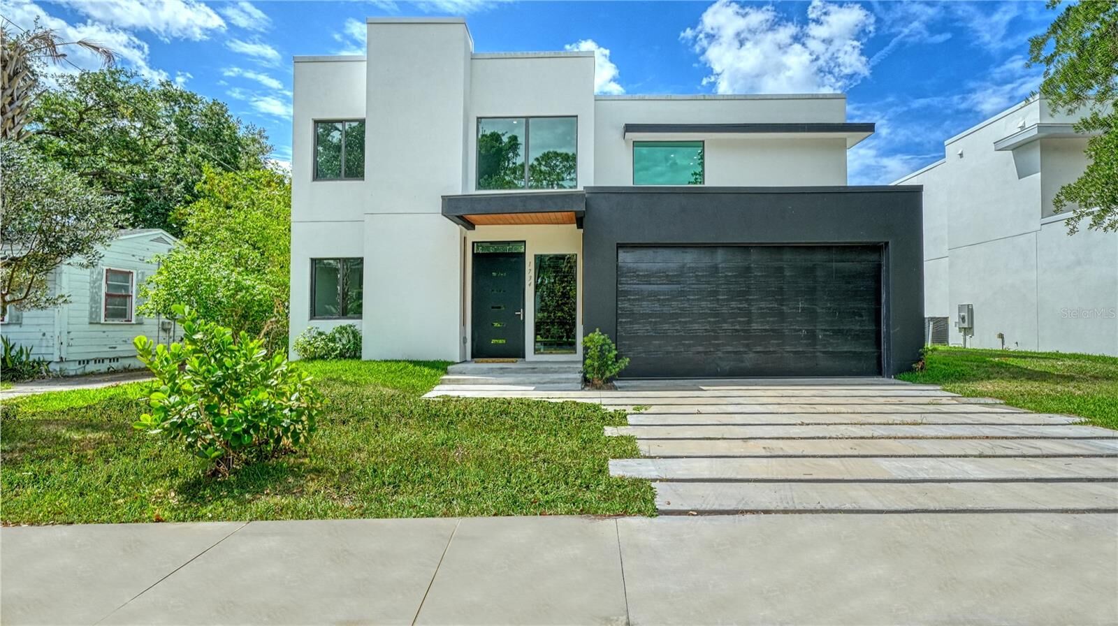 Property Photo:  1734 Wisconsin Lane  FL 34239 