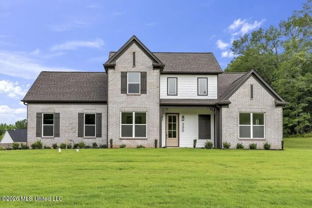 Property Photo:  7422 Newbury Drive  MS 38654 