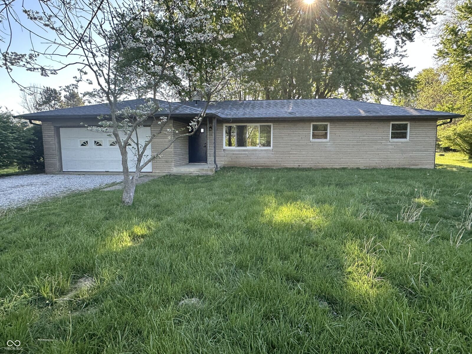 Property Photo:  973 Mullinix Road  IN 46143 