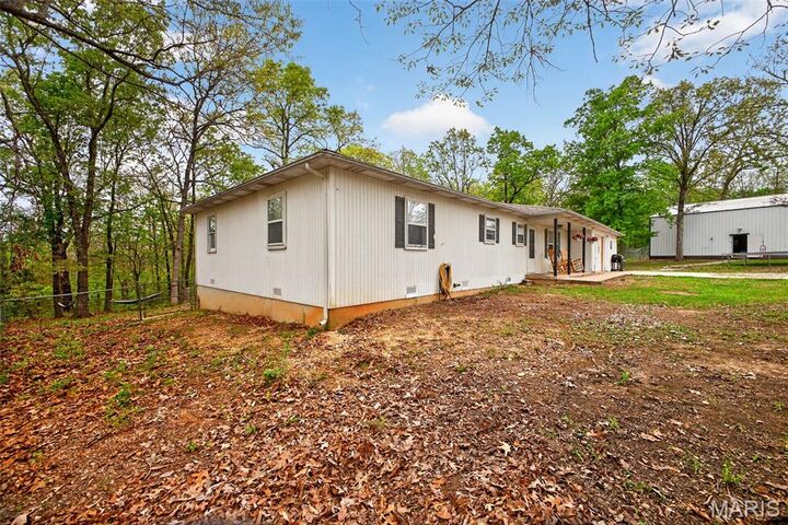 Property Photo:  23639 Hawaii Road  MO 65536 