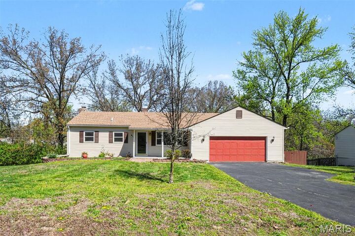 Property Photo:  915 Coronet Drive  MO 63011 