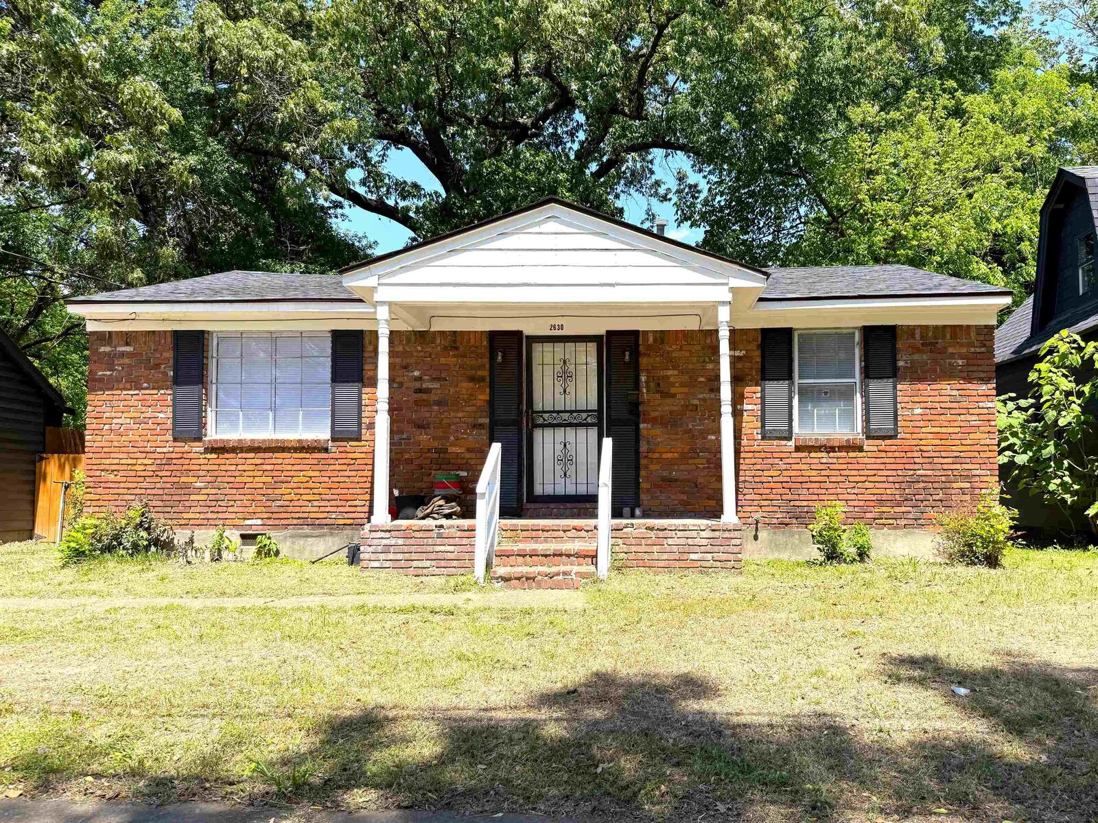 Property Photo: 2630 Whitman Ave TN 38112