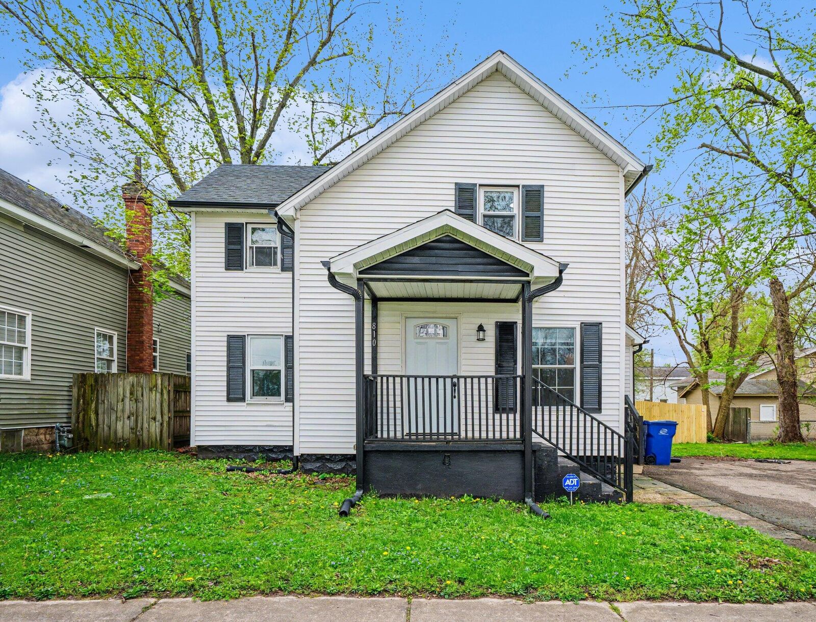 Property Photo: 810 Ferry Street MI 49120