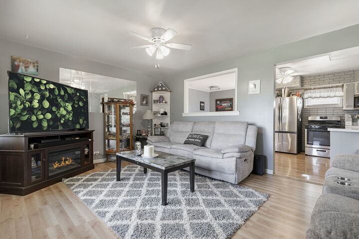 Property Photo: 400 45th Street IL 60164