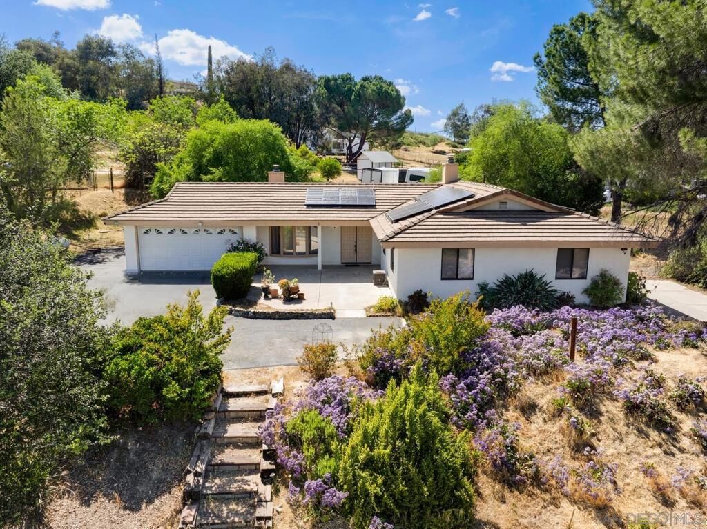 Property Photo: 267 Via Taquita CA 92065