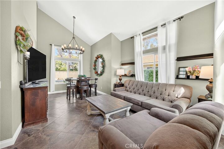 Property Photo:  32000 Calle Espinosa  CA 92592 